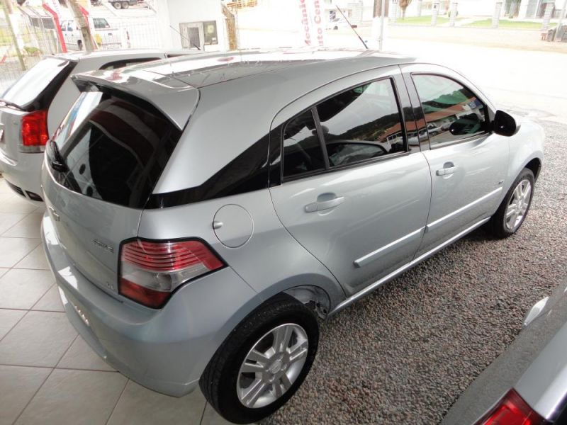Chevrolet Agile LTZ 1.4 - Prata - 2010 - Flex - Carro | Santo Antônio ...